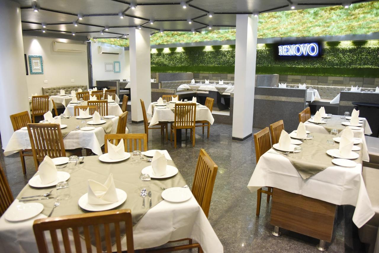 Oyo 10672 Hotel Riviera Nashik Luaran gambar