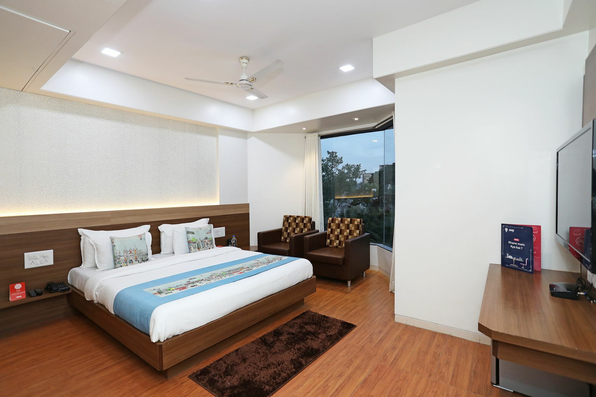 Oyo 10672 Hotel Riviera Nashik Luaran gambar
