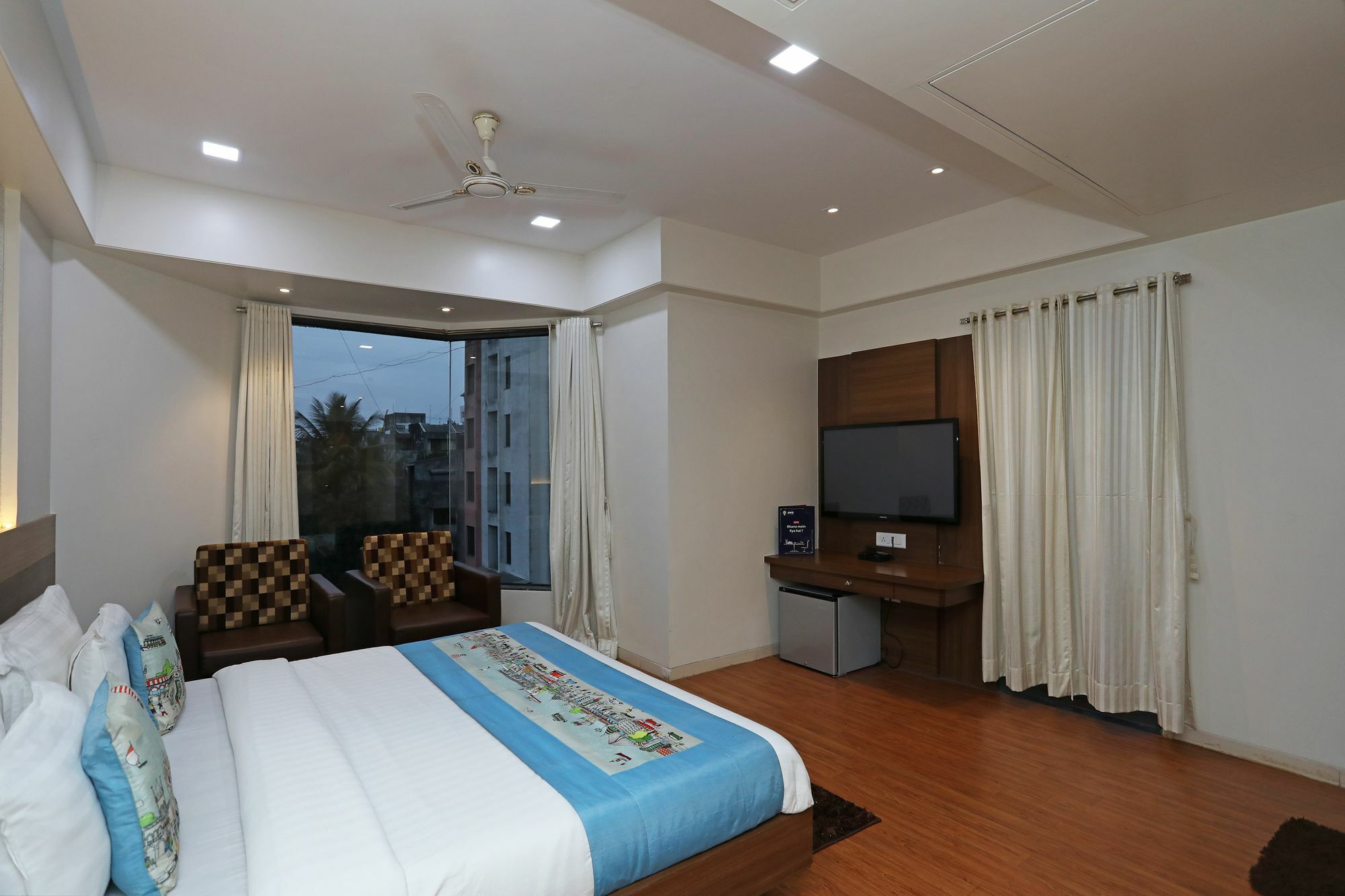 Oyo 10672 Hotel Riviera Nashik Luaran gambar